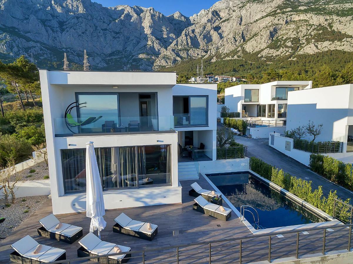 Selina - Nera * Makarska